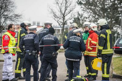 Schwaebisch Gmuend-Bettringen: Briefumschlag loest Grosseinsatz aus - Kampfmittelraeumdienst und Gefahrgutgruppe im Einsatz